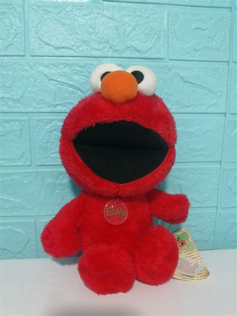 Elmo Sesame Street, Hobbies & Toys, Toys & Games on Carousell