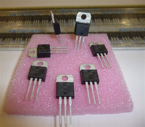 lot   pieces   triac     high temperature