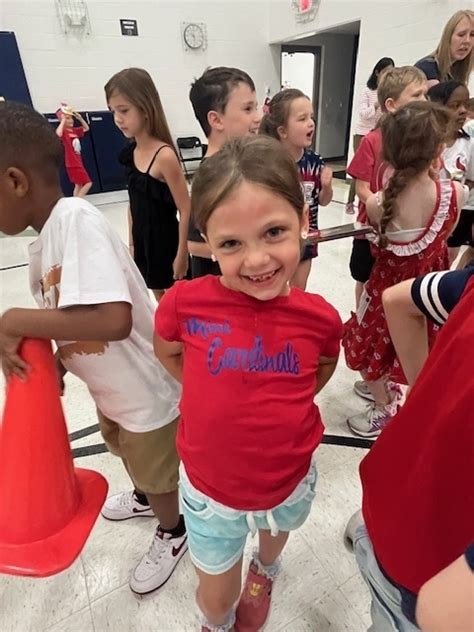 St Louis Cardinals Fredbird And Kyle Mcclellan Visit Fhe Flint Hill