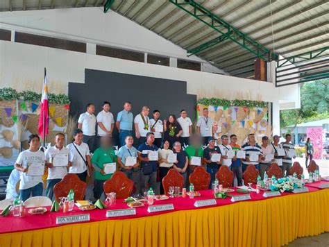 Rice Farmers Group gets 1.8M Rice Harvester in Nueva Ecija