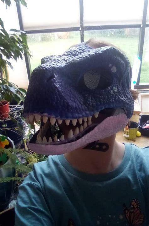 I Finally Got A Dino Mask｜★ 𐌕Ꮤ𐌉Ᏽ ★s Topic｜art Street