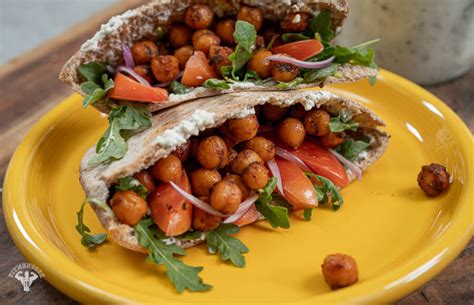 Spicy Chickpea Pita With Cucumber Dill Feta Yogurt Sauce Fit Men Cook