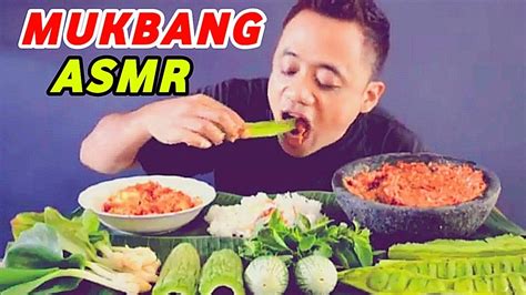 MUKBANG ASMR LALAPAN MENTAH SAMBEL TERASI DAN CUMI BALADO YouTube