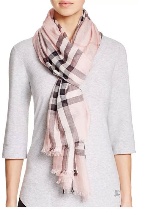 15 Best Fall Scarves For Women 2020 Warm And Stylish Scarves