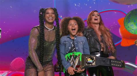 Several Top Wwe Stars Attend Kids Choice Awards Photos Wrestletalk