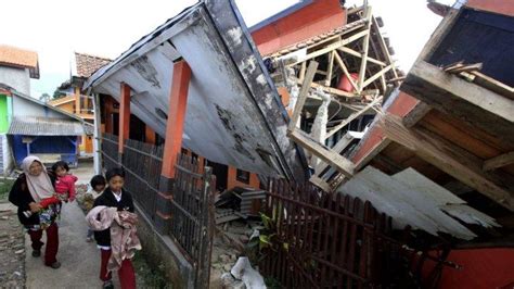 Berita Gempa Kertasari Terbaru Hari Ini Tribunjabar Id