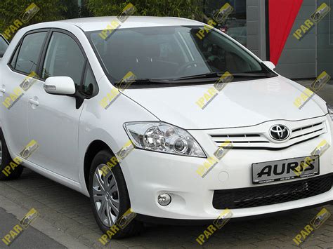 Rejilla O Tapa De Parachoque Derecho Con Hoyo Toyota Auris Zr Dohc