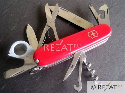 Швейцарский складной нож Explorer Deluxe 1.6705 Victorinox купить с ...
