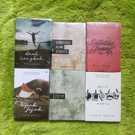 Jual Buku Novel Arah Langkah Tapak Jejak Catatan Juang