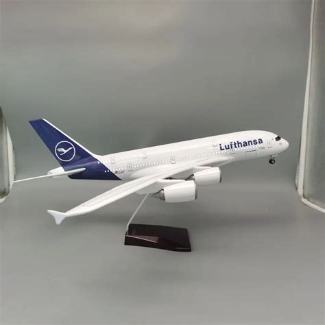 NEW Wheel Light 1 160 Aircraft Model Simulation Of The Lufthansa Airbus