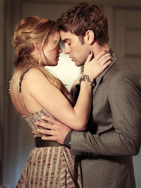 Sexiest Tv Couples — Photos Of 9 Hot Teen Pairs Hollywood Life