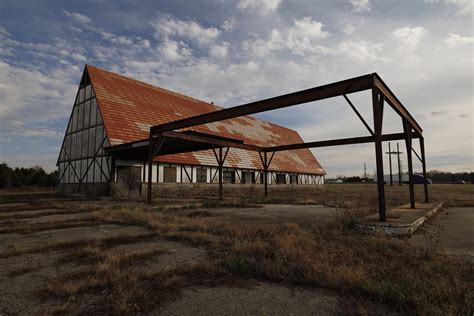 Nickerson Farms Abandoned Nickerson Farms Restaurant In Hi Flickr