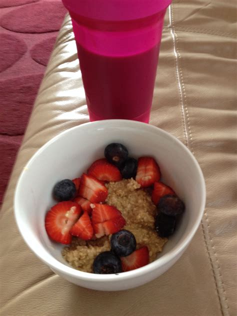 Porridge berries shake | Food, Healthy eating plan, Plant based protein