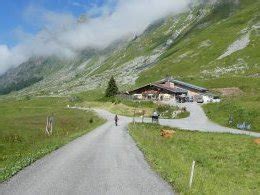 Col de l Arpettaz Boegneuve et Chaucisse à VTT boucle par Héry sur