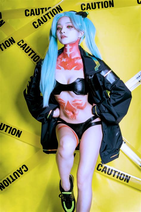 Becca 🔫 (Cyberpunk: Edgerunners) | Miho : r/cosplaygirls