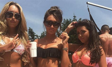 Hot Sexy McKenna Petty Bikini Pics