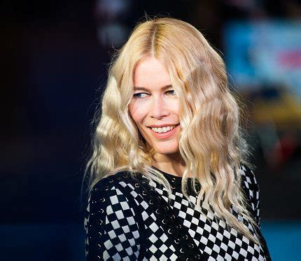 Клаудия Шиффер впервые за пять лет вышла на подиум