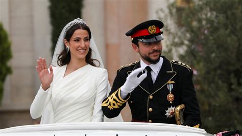 Hussein E Rajwa Sposi La Giordania Festeggia Il Matrimonio Dell Erede