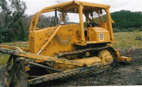 CATERPILLAR D4E DOZER JHM5198841 JUST HEAVY EQUIPMENT