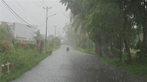 Waspada Petir Dan Angin Kencang Di Wilayah DKI Jakarta Hari Ini