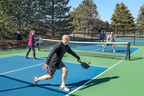 Master the Pickleball Backhand with These 7 Simple Tips