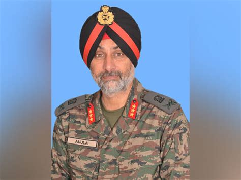 Lt Gen Amardeep Singh Aujla Takes Over As New Chinar Corps Commander