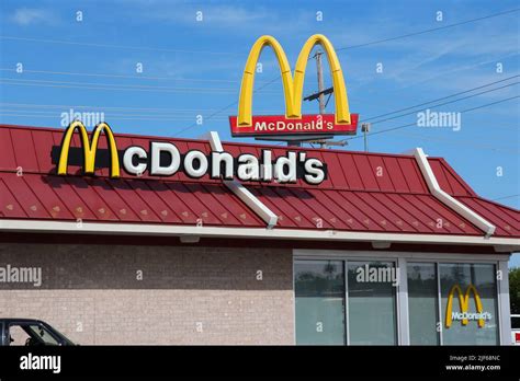 Salina Usa June 16 2013 Typical Mcdonalds In Salina Kansas