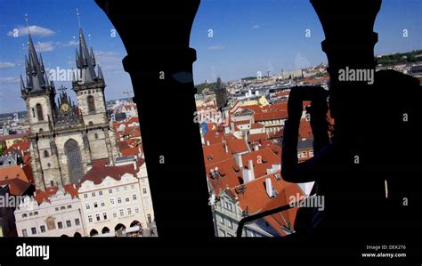 Iglesia De Nuestra Se Ora En Frente Del T N Praga Rep Blica Checa