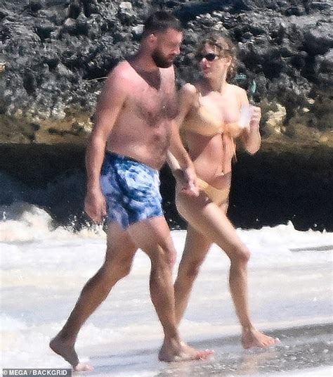 Taylor Swift Is Loving Travis Kelces Dad Bod As He Rewards Himself