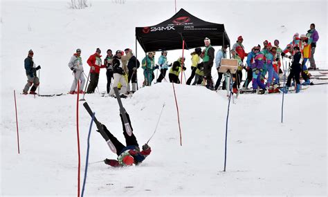 Ski alpin à Rouge Gazon Vosges la course vintage à la mémoire de