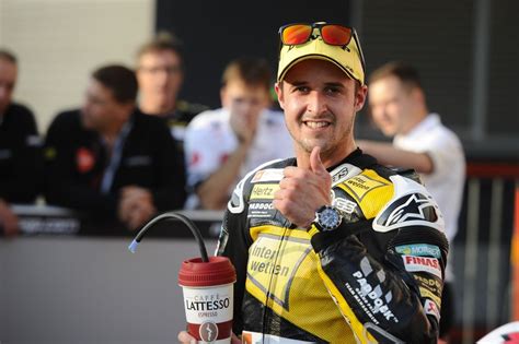 Tom Lüthi feiert in Japan einen Start Ziel Sieg Marquez verteidigt