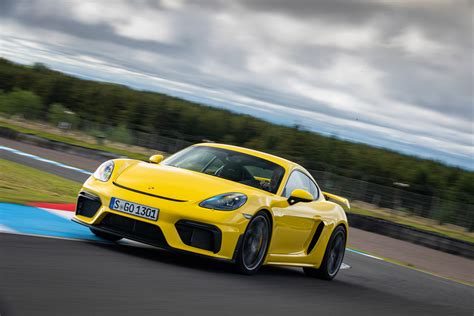 New Porsche 718 Cayman GT4 2019 review | Auto Express