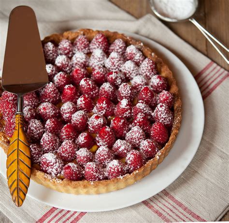 Tarte aux framboises et lemon curd aux 2 citrons Et si c était bon