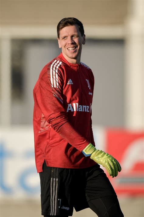 Wojciech Szczęsny | Goalkeeper Juventus Men's First Team