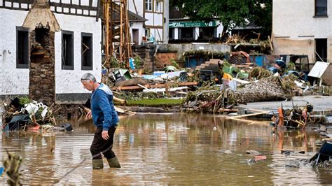 Flutkatastrophe Von Wie St Dte Regen Und St Rme Verst Rkten Der