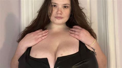 Kaitlyn Plus Size Model Fashion Curvy Models Kaitlyn Bio Wiki