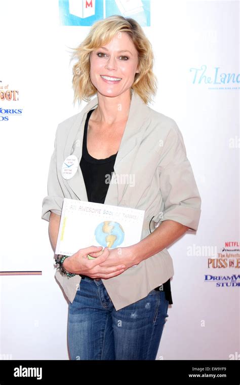 Milkbookies Sixth Annual Story Time Celebration Featuring Julie Bowen