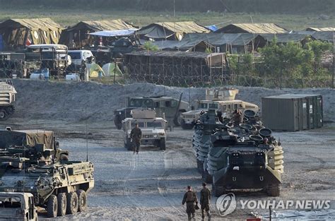 美·필리핀 남중국해서 30년 만에 최대 합동군사훈련