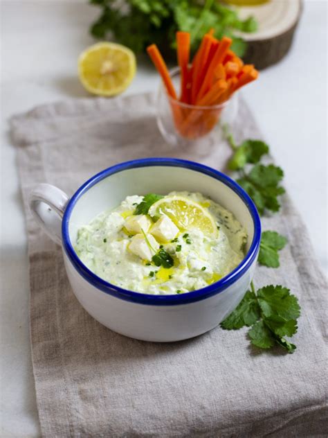 Dip De Queso Feta A Las Hierbas La Cuchara Azul Con Estas