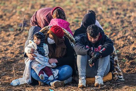 Kretschmann Sieht Land F R Aufnahme Neuer Fl Chtlinge Gewappnet