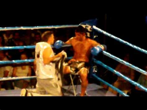 Combate Muay Thai Enzo 2 5 10 12 YouTube