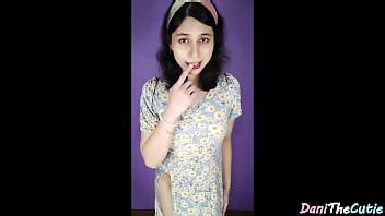 DaniTheCutie Speaks Spanish And Fucks Herself With Her Vibrator While Sucking On Her Fuck