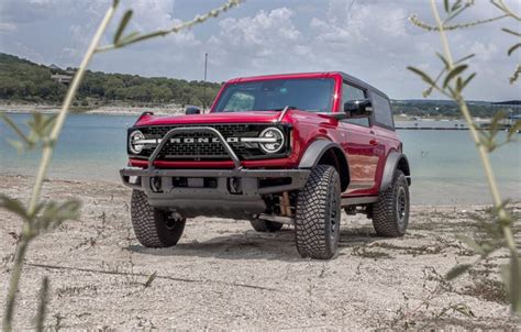 5 of the Coolest Off-Road Features on the New Ford Bronco - Business ...