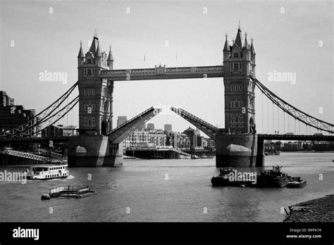 View Of Suspension Bridge Over River Stock Photo Alamy