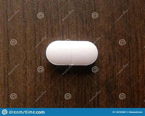 Comprimido Oblongo Da Medicina Imagem De Stock Imagem De Droga Oval