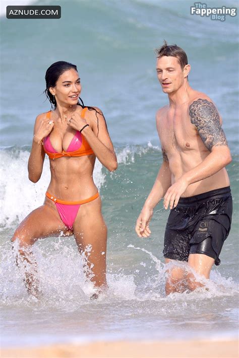 Kelly Gale Sexy Seen With Joel Kinnaman Shows Off Her Incredible Figure Wearing A Hot Pink