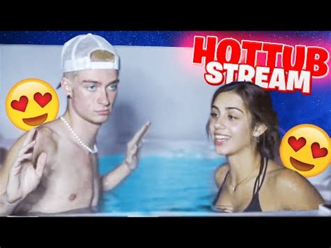 Hot Sexy Riley Murray Bikini Pics