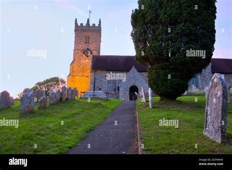 All Saints Church Godshill Isle Of Wight Uk Stock Photo Alamy