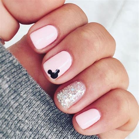 30 Round Nails Designs To Inspire Your Next Manicure