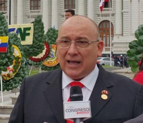 Perú expulsa al embajador de Venezuela